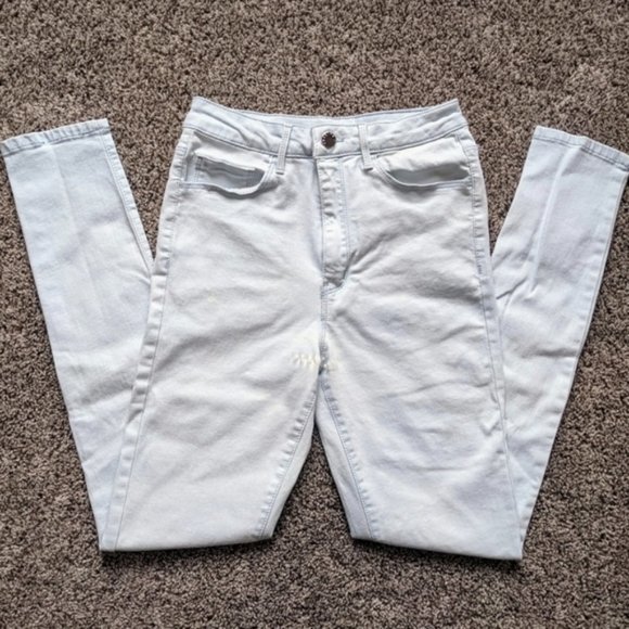 Forever 21 Light Blue Wash Jeans 26 - Picture 1 of 2